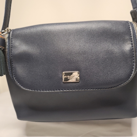 David Jones Paris Small Navy Crossbody - Picture 4 of 6